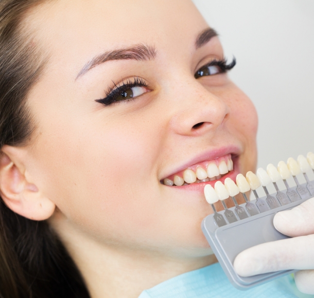 Отбеливание зубов. Стоматология Максима Шубных